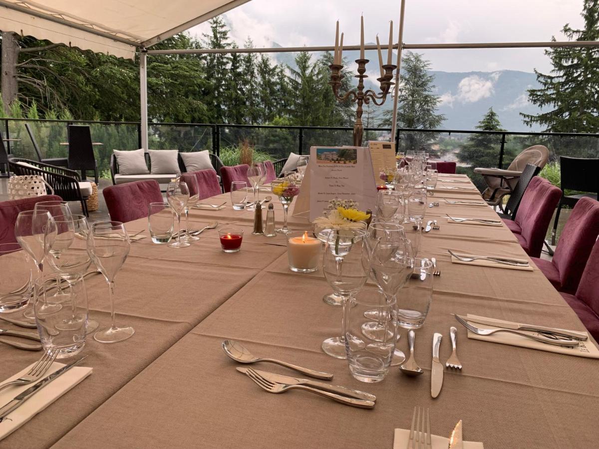 Hotel Restaurant Le Repere Vizille Exterior photo
