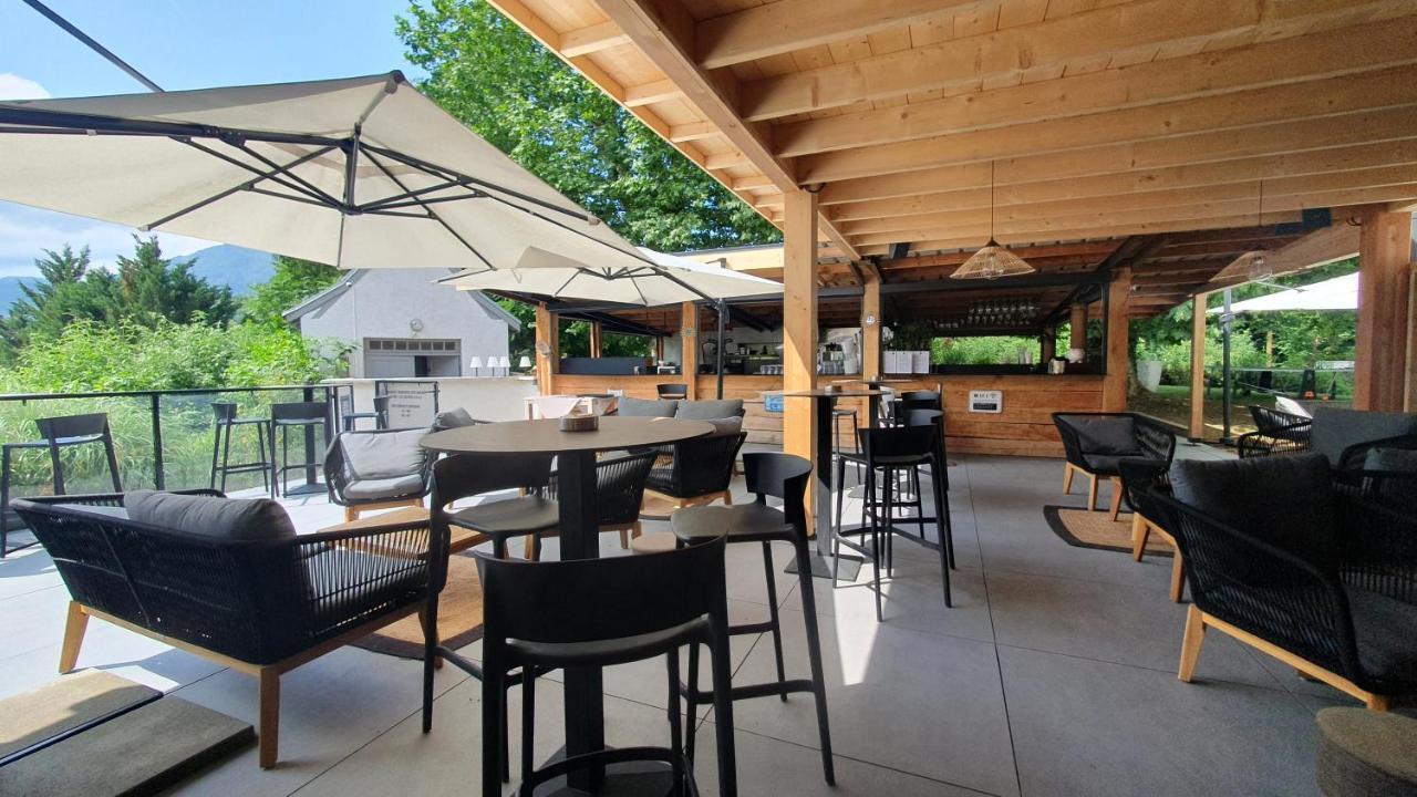 Hotel Restaurant Le Repere Vizille Exterior photo