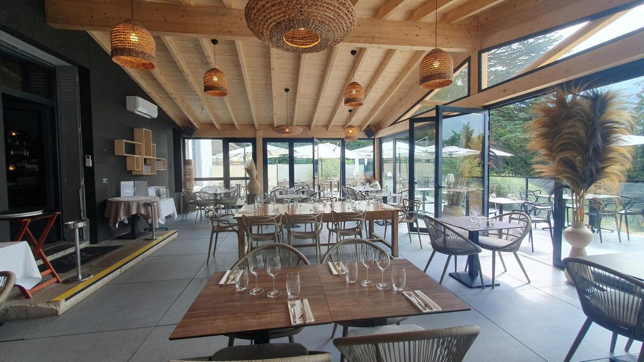 Hotel Restaurant Le Repere Vizille Exterior photo